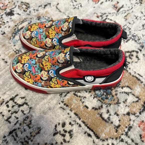 Ground Up‎ Pokémon Slip-On Shoes Youth Size 3 Pikachu Eevee Charmander 2023 - Picture 3 of 9